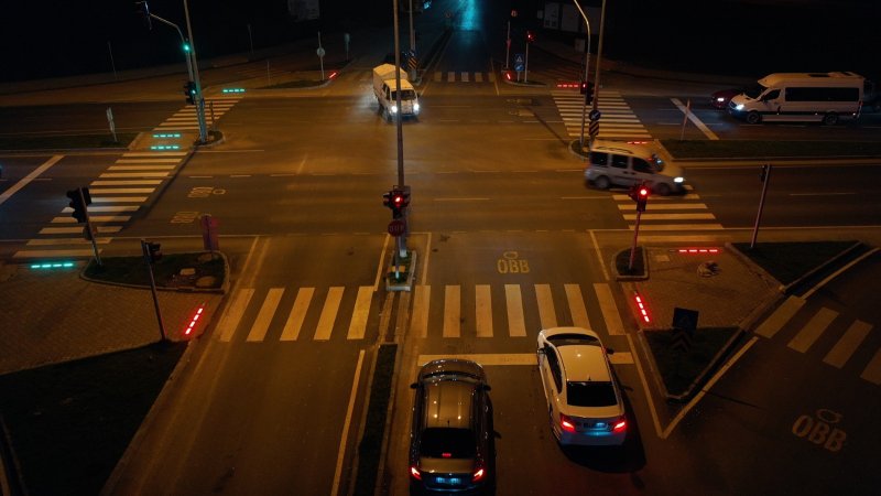 TRAFİK IŞIKLARINDA LED’Lİ SİSTEM DEVREDE yaya guvenliginde led li sistem devrede 8651