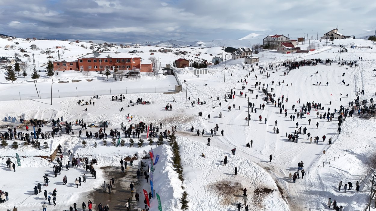 2 bin rakimda renkli festival 2177