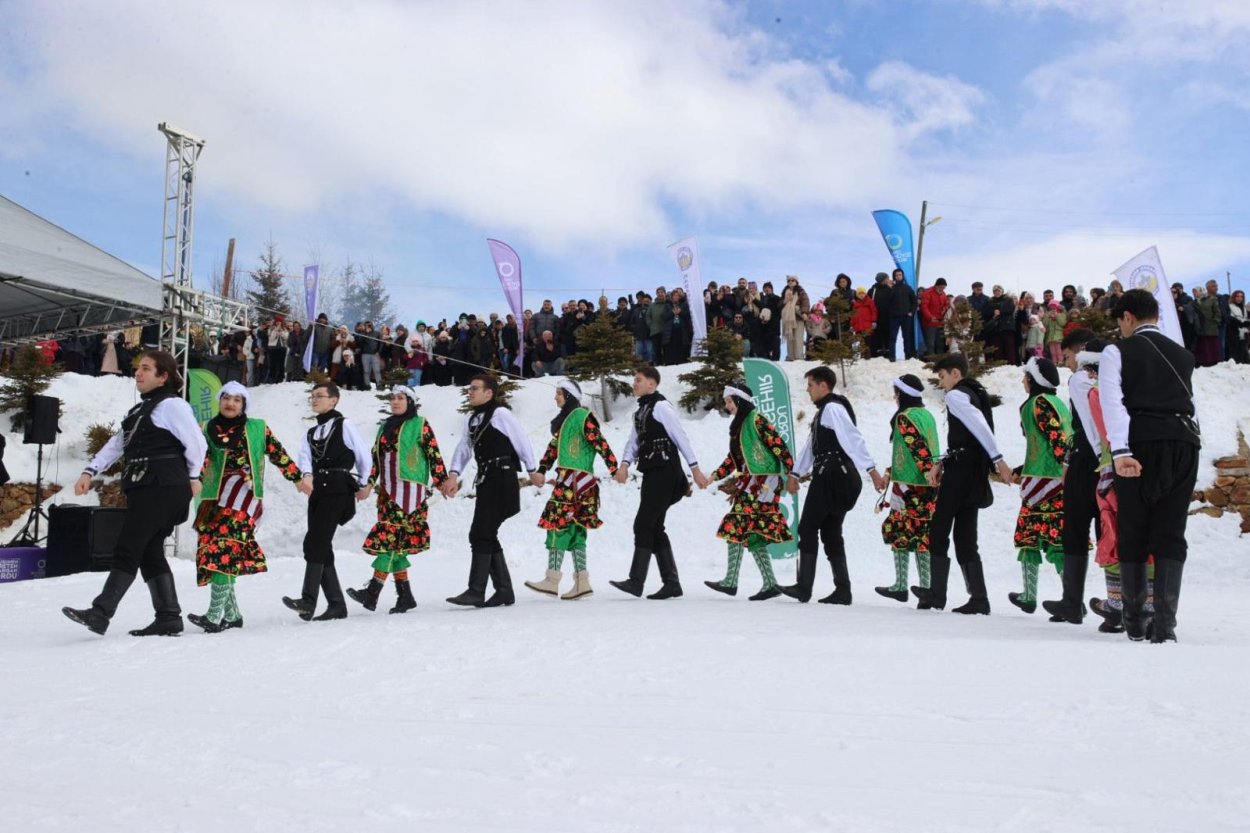 2 BİN RAKIMDA RENKLİ FESTİVAL 2 bin rakimda renkli festival 5454