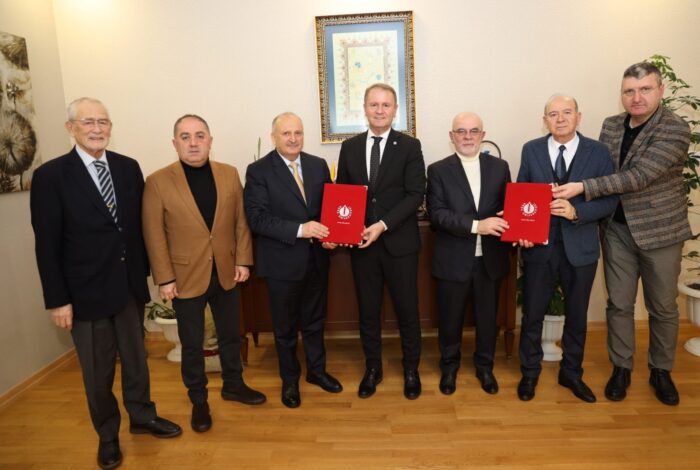 BASKAN TAVLIDAN MUJDE FAKULTE YERLESKEMIZIN PROTOKOLUNU IMZALADIK 1 700x470 1
