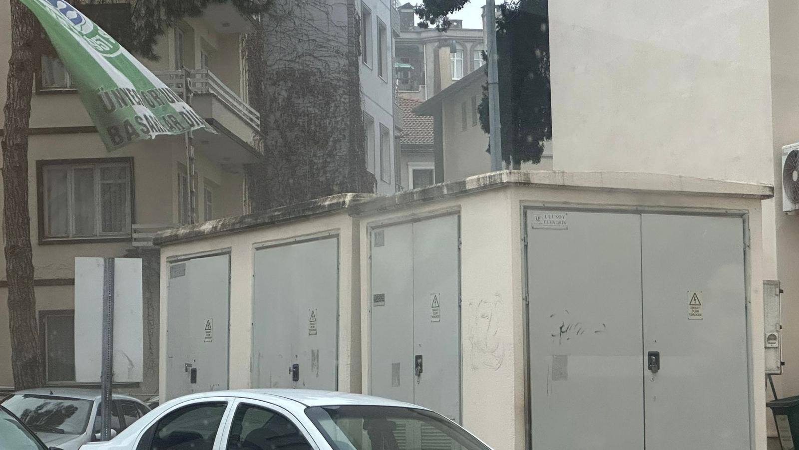 Ünye Cumhuriyet Meydanı'nda Trafo Patladı! WhatsApp Image 2025 02 09 at 17.48.10