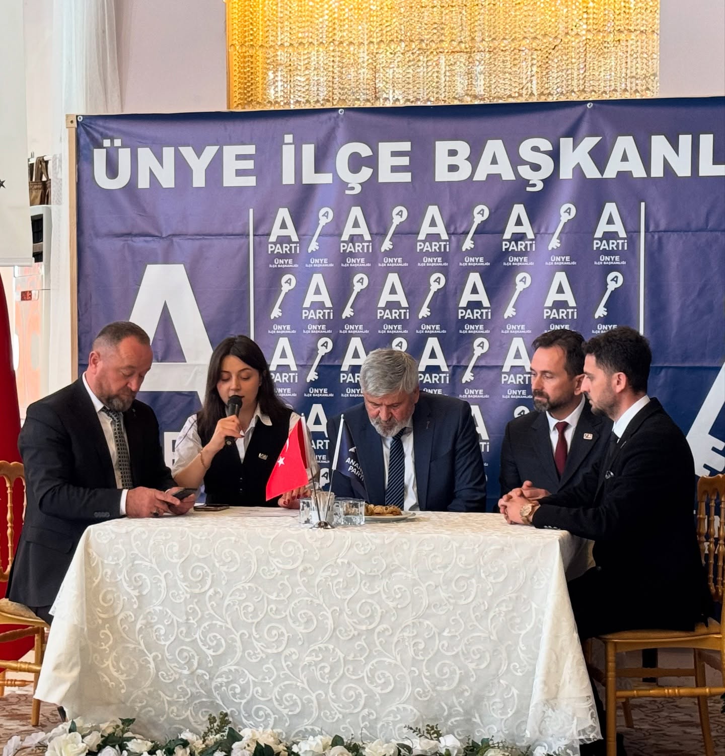 anahtar partisi unye1