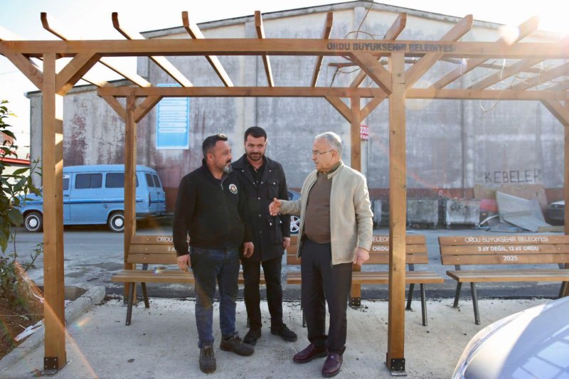 baskan guler sanayi esnafini ziyaret etti 2464