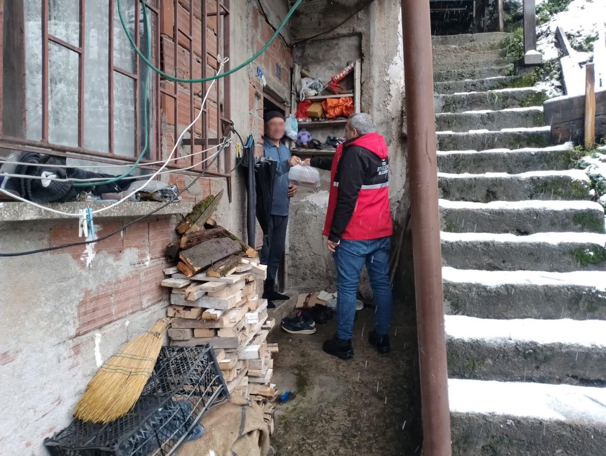 buyuksehir soguk kis gununde sofralari yemeksiz birakmiyor 6104