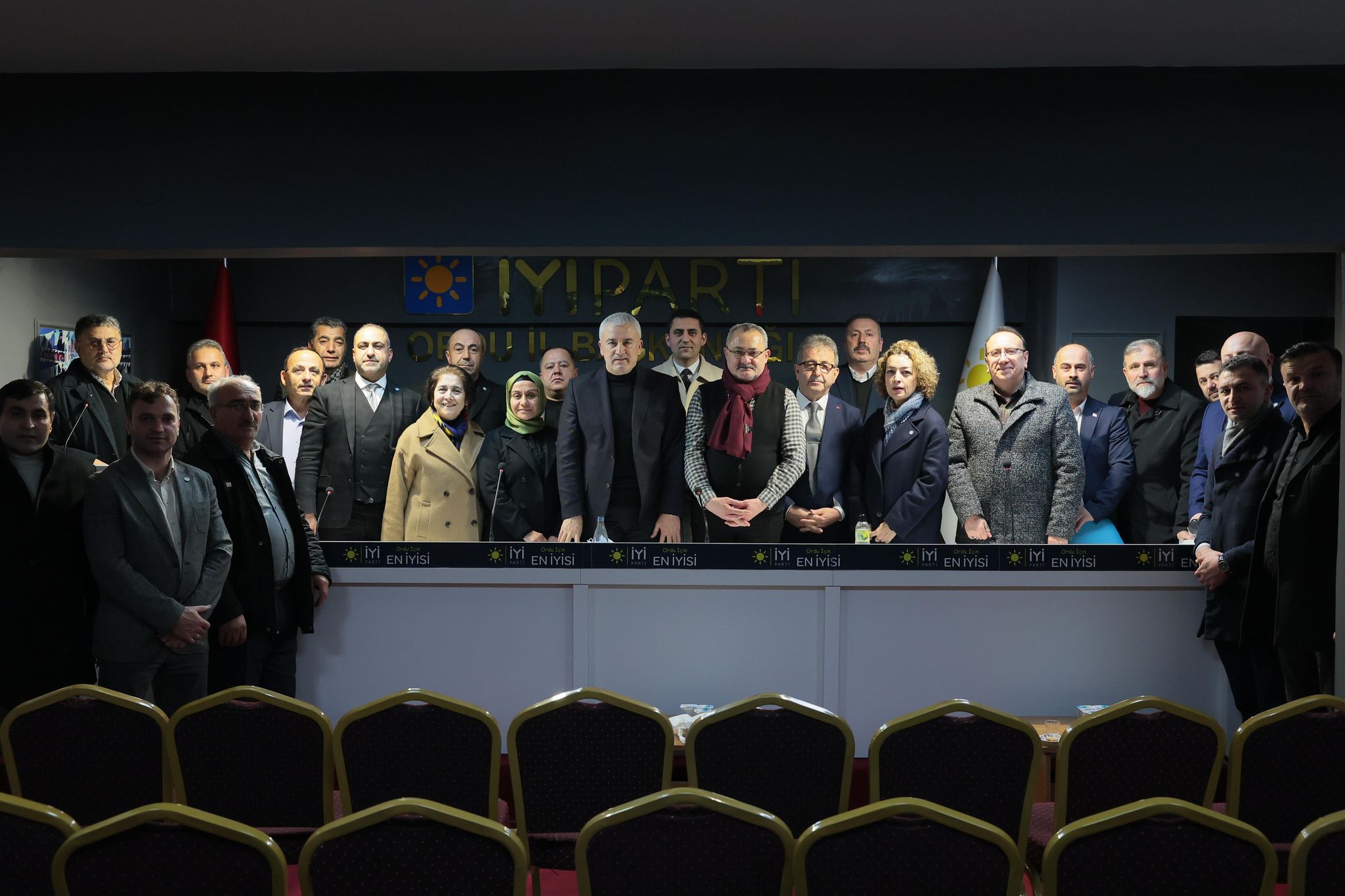 ENVER YILMAZ ORDU'DA SAHAYA İNDİ enver yilmaz ordu da sahada.jpg1