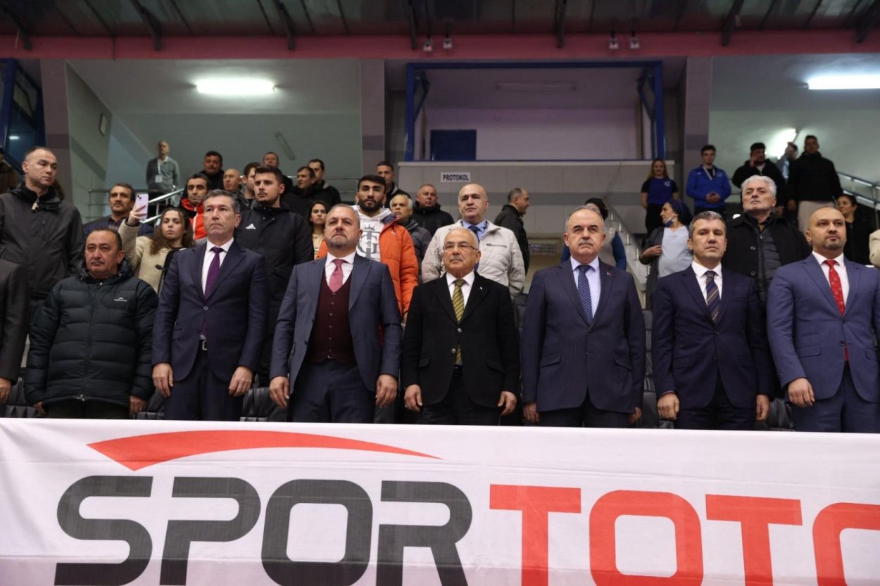 GENÇLER KİCK BOKS ŞAMPİYONASI, ORDU'DA BAŞLADI gencler kick boks sampiyonasi ordu da basladi 7725