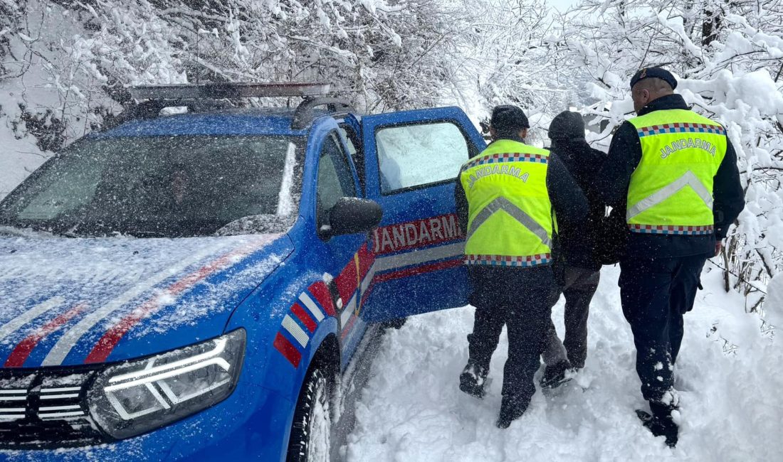 Jandarmadan Zor Kış Şartlarında Hayat Kurtaran Müdahale!