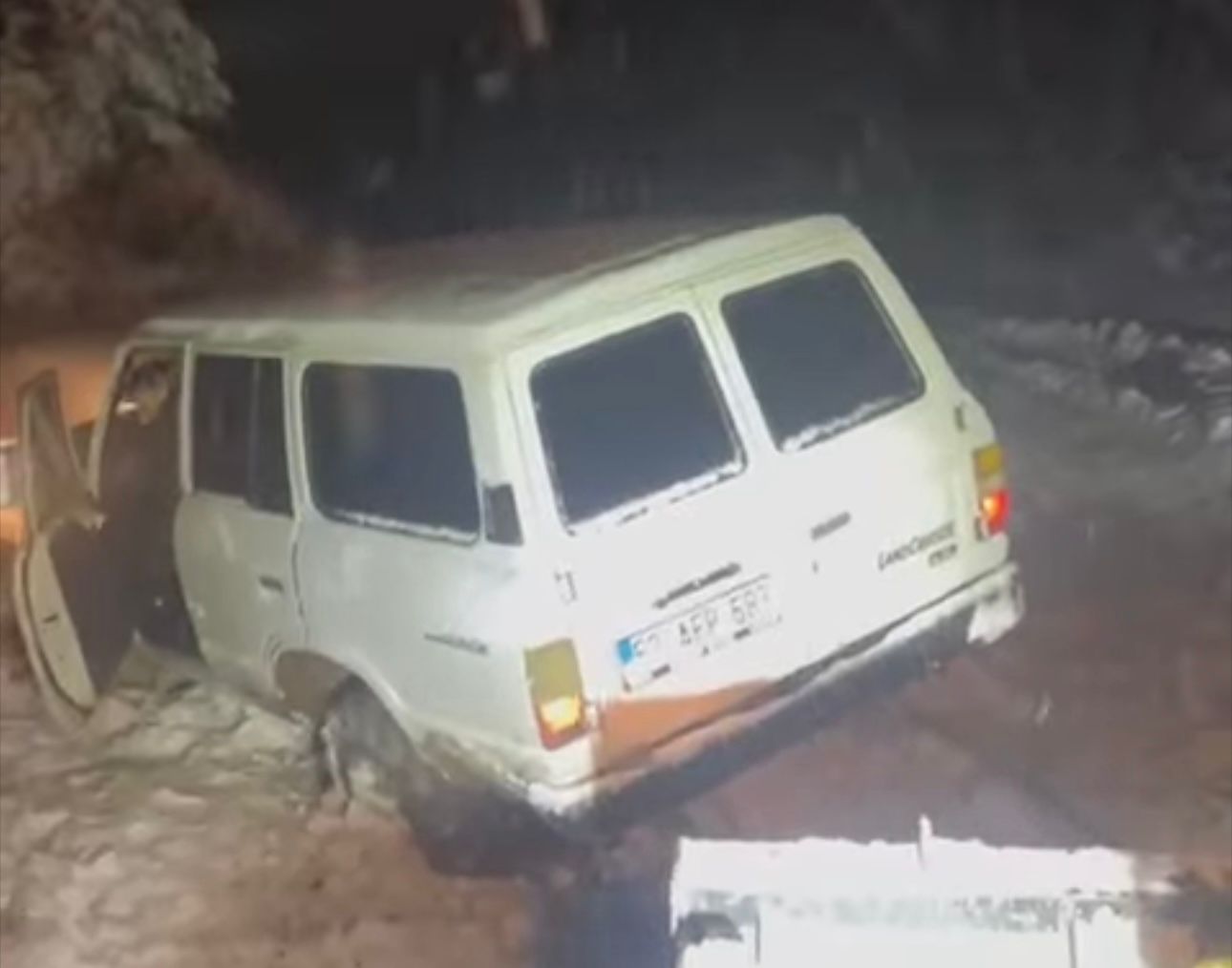 Kara Saplanan Vatandaşlar Kurtarıldı kumru kara saplandi arac