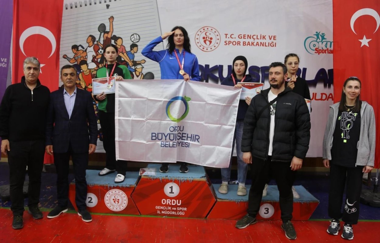 ORDU’DA DÜZENLENEN KICK BOKS ŞAMPİYONASI SONA ERDİ ordu da duzenlenen kick boks sampiyonasi sona erdi 5881