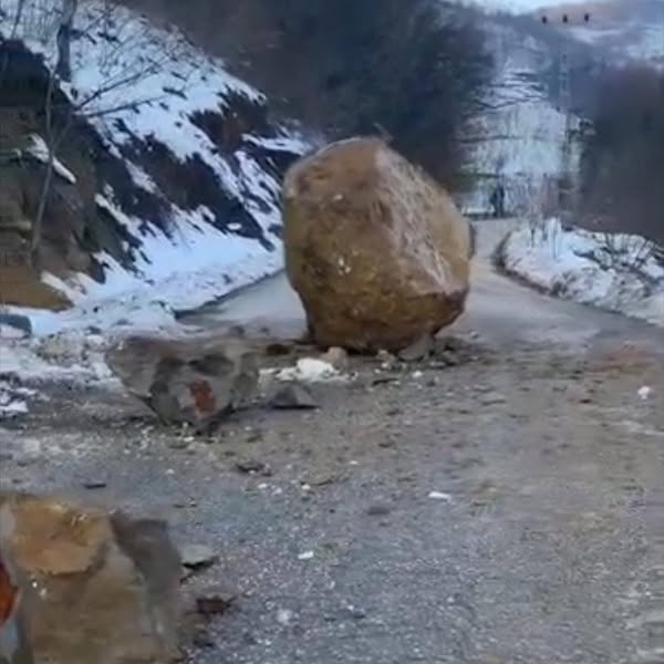 Ordu Korgan'da Heyelan: Tepealan Yolu Ulaşıma Kapanmış Durumda
