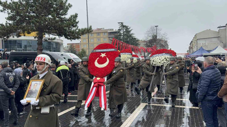 Şehit Uzman Çavuş Mustafa Bazna Son Yolculuğuna Uğurlandı sehit mustafa biozna 1