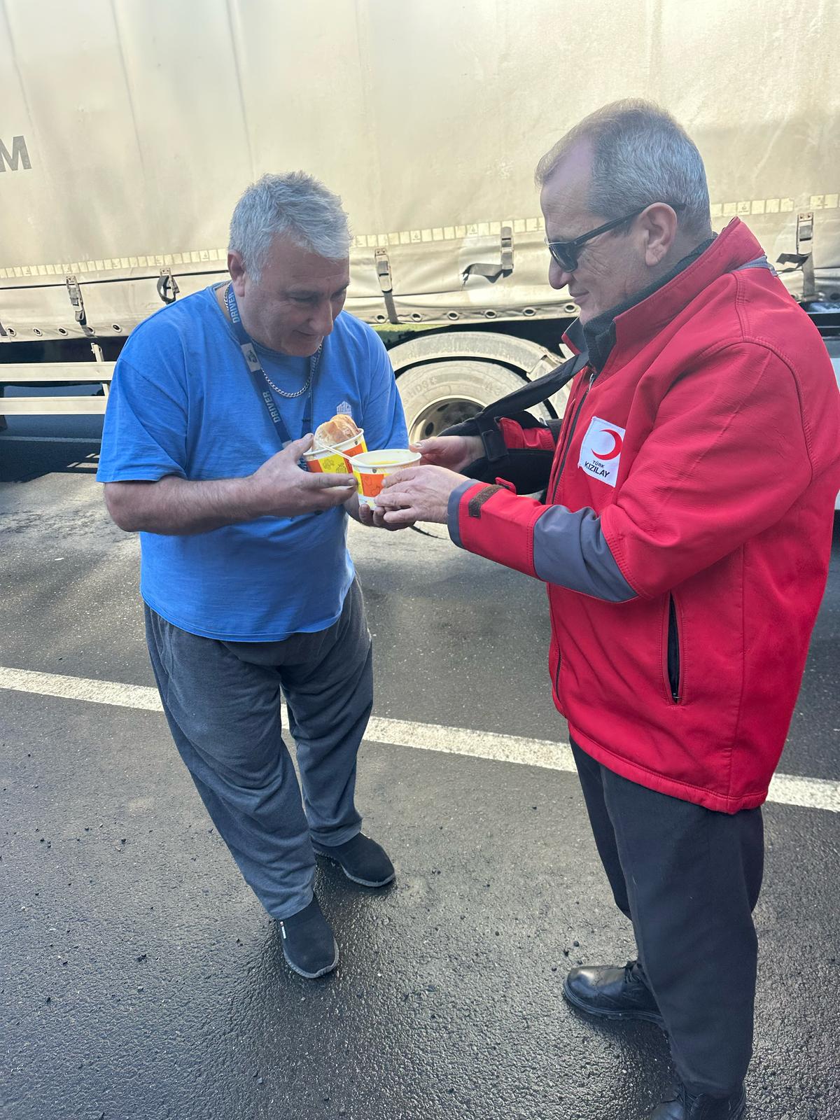 turk kizilay yiyecek
