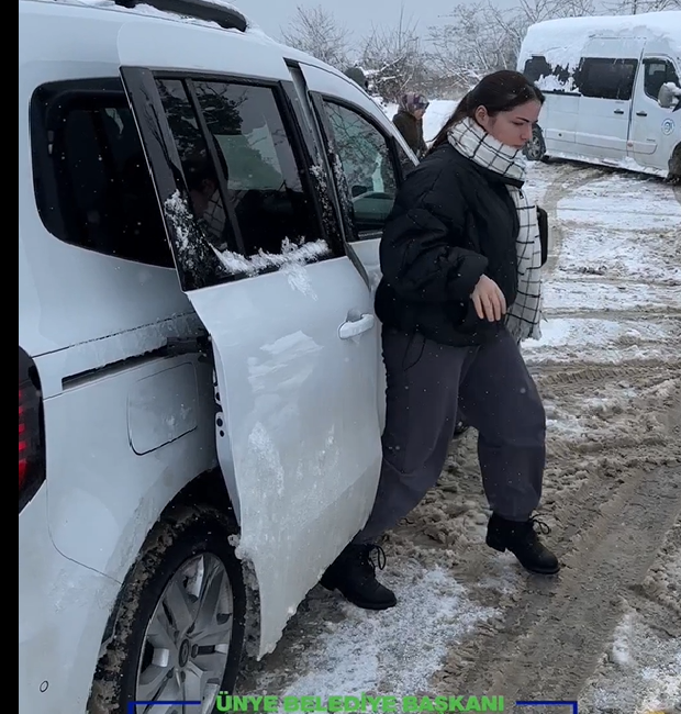 Ünye Belediyesi’nden Öğrencilere Sınav Günü Ulaşım Desteği