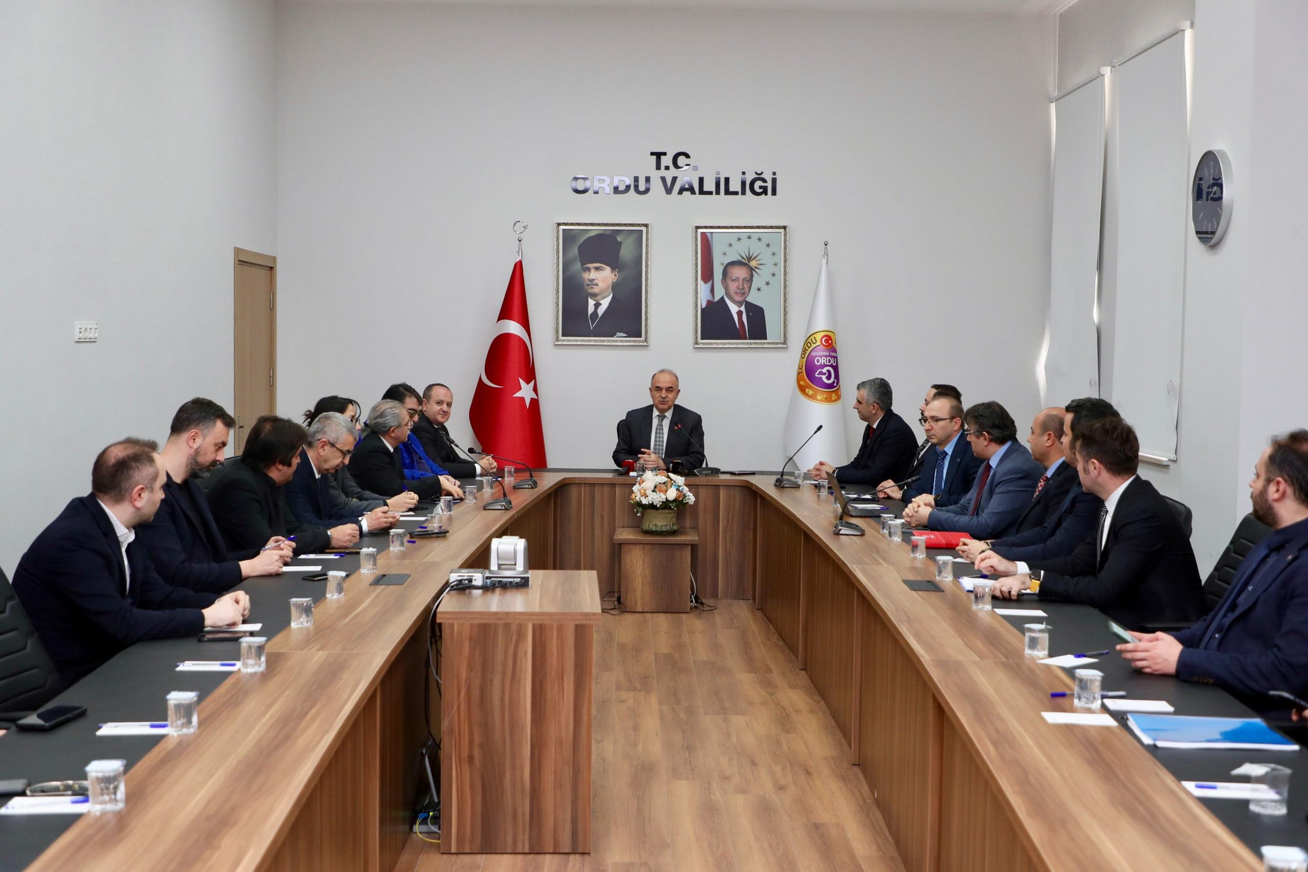 Ordu’daki Sağlık Hizmetleri Değerlendirildi vali erol 1 scaled