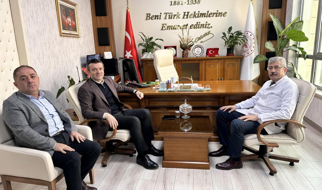 Eski Dışişleri Bakan Yardımcısı Yavuz Selim Kıran, Ünye Devlet Hastanesi’ni