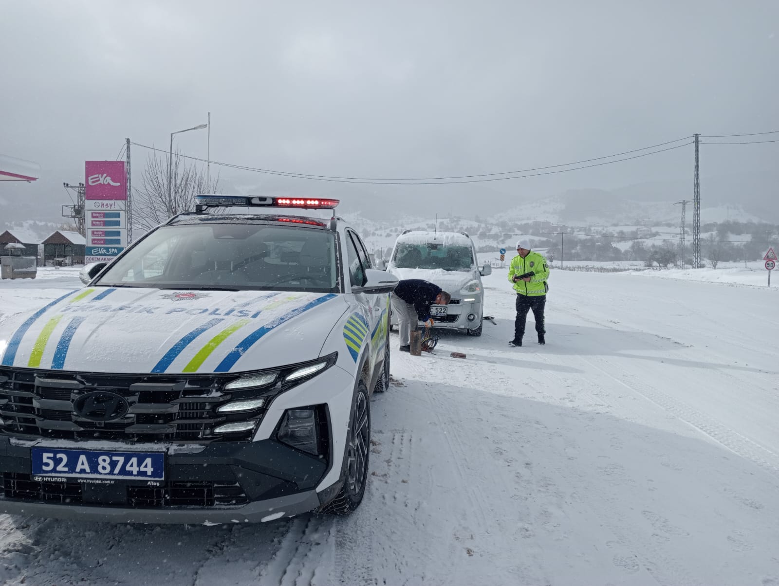 32 Araç Trafikten Men Edildi 32 arac trafikten men edildi