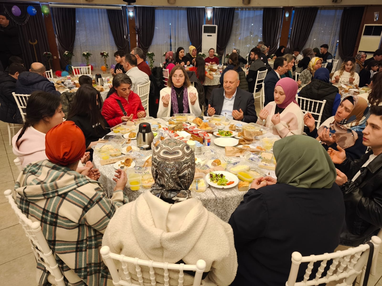 BASKAN TAVLI YETIM EVLATLARIMIZ BIZLERE EMANET 14