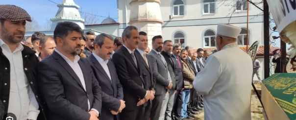 Akkuş Belediye Başkanı İsa Demirci'nin ablası Bahar Demirci, Kızılelma Mahallesi'nde
