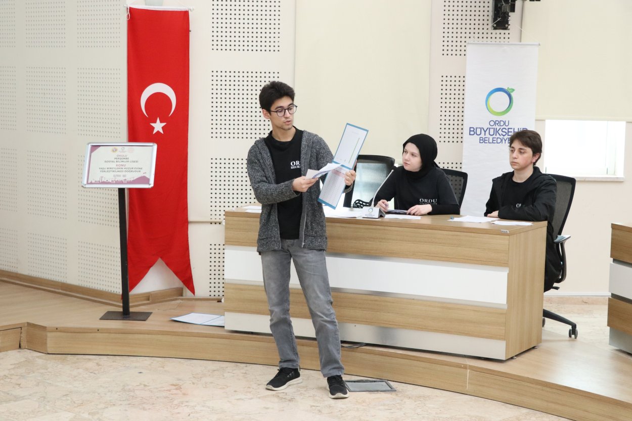 bu yarisma bir gelenek haline geldi 1065