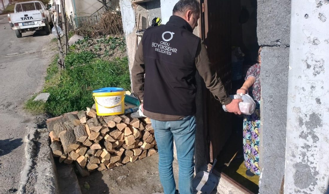 BUHARALI ŞAKİR EFENDİ AŞEVİ VE SOSYAL MARKET KAPILARINI SONUNA KADAR