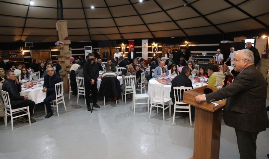 BAŞKAN GÜLER ORUCUNU ORDU’DAKİ İŞİTME ENGELLİLERLE AÇTI