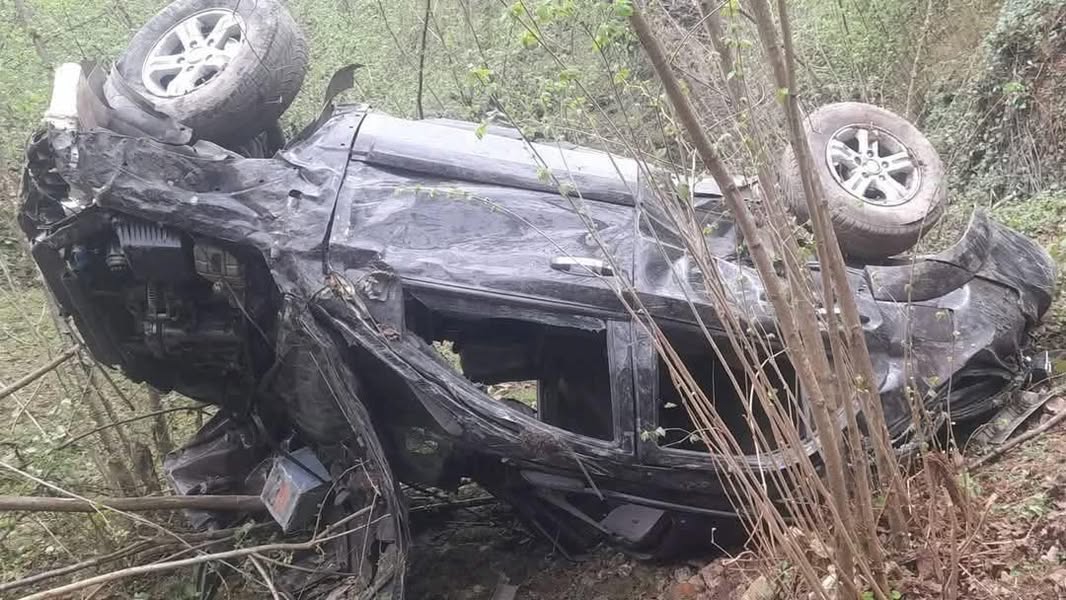 Otomobil Takla Attı: 2 Kişi Yaralandı fatsa kaza