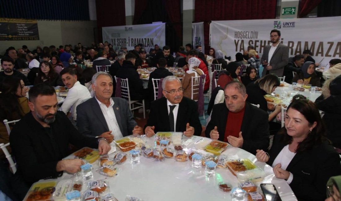 BAŞKAN GÜLER’İN MESAİSİ PERŞEMBE’DEN BAŞLADI, ÜNYE’DE GECENİN İLERYEN SAATLERİNDE SON