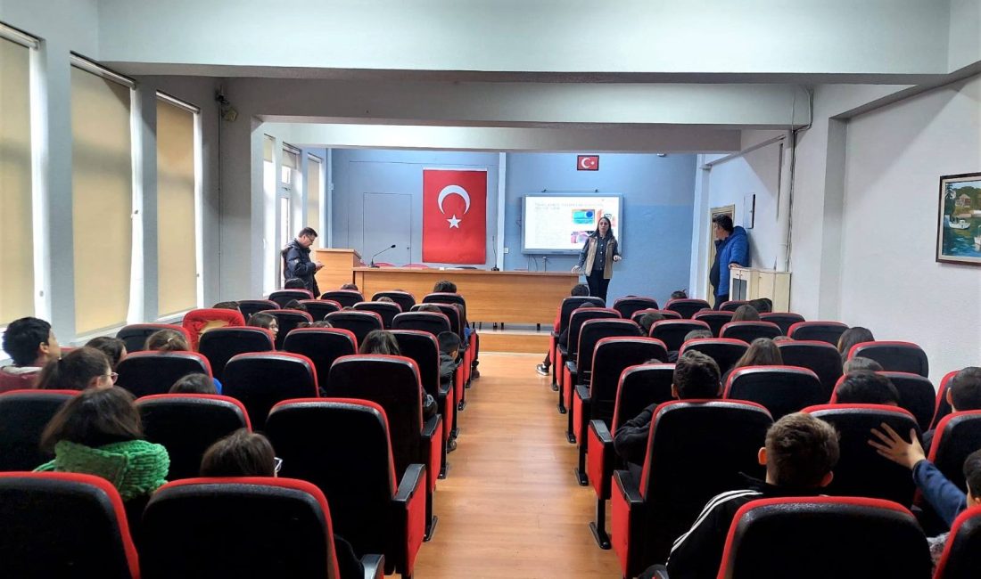 Altınordu ilçesindeki Durugöl Şehit Burçin Damcı Ortaokulu’nda 62 öğrenciye eğitim