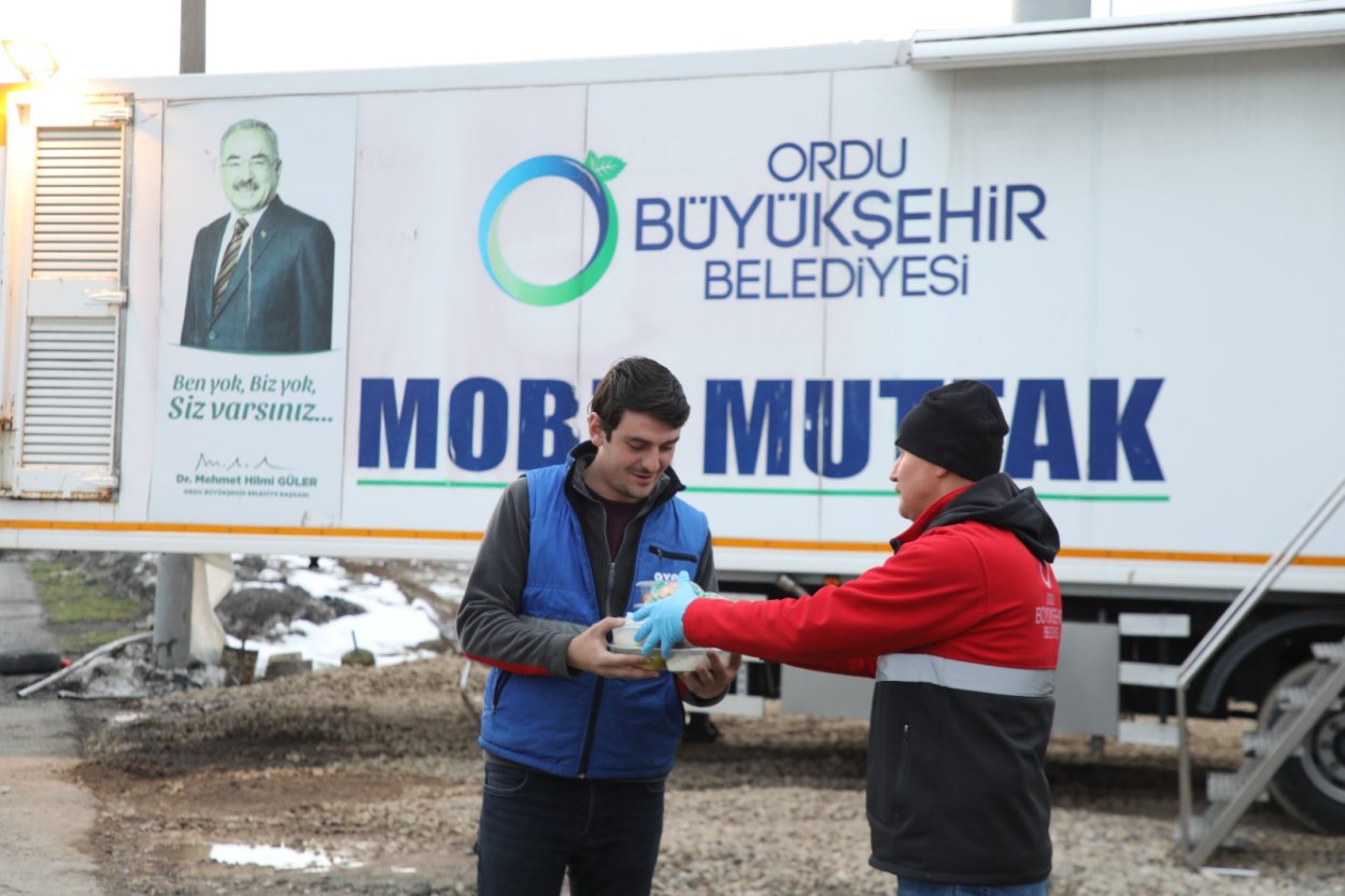 karadeniz sahil yolunda iftar saati bereketi 3546