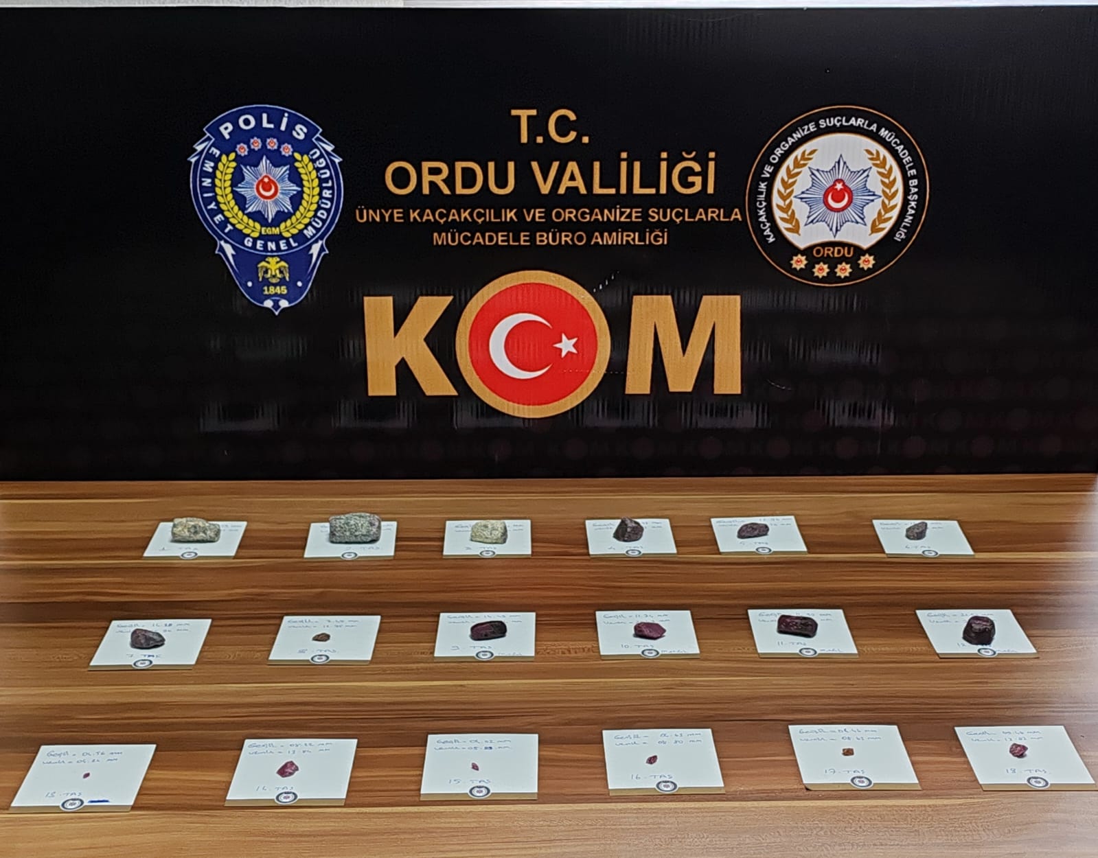 kom operasyon.jpg1