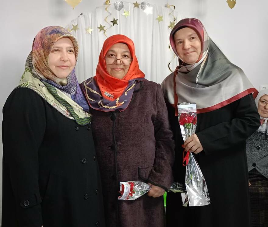 muftulukten dunya kadinlar gunu ziyeretleri.jpg5