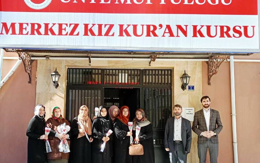 Ünye İlçe Müftülüğü, 8 Mart Dünya Kadınlar Günü dolayısıyla hem