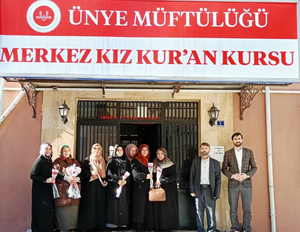 muftulukten dunya kadinlar gunu ziyeretleri.jpg6