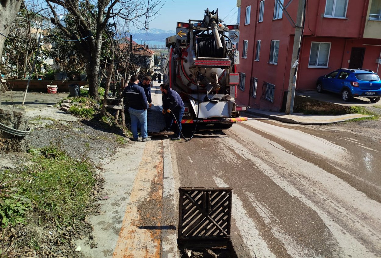 ordu da kanal ve yagmur suyu hatlari temizleniyor 7086