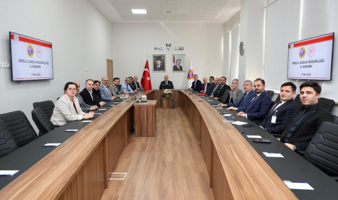 Ordu’daki sağlık hizmetlerinin değerlendirildiği toplantının ikincisi Vali Muammer Erol’un başkanlığında