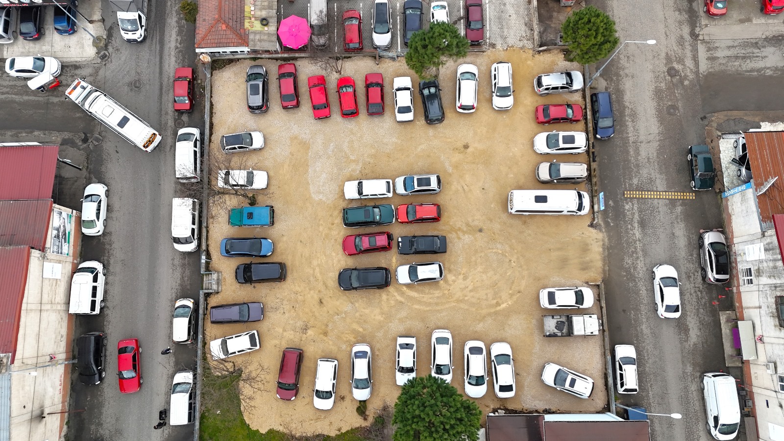 Sanayi Sitesine 70 Araçlık Geçici Otopark Alanı Kazandırıldı sanayi sitesine otopark alani kazandirildi.jpg1
