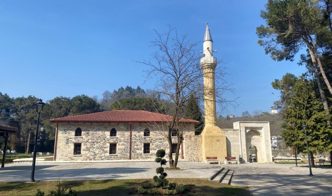 RESTORASYONU VE ÇEVRE DÜZENLEME ÇALIŞMALARI TAMAMLANAN 600 YILLIK ESKİPAZAR (BAYRAMBEY)