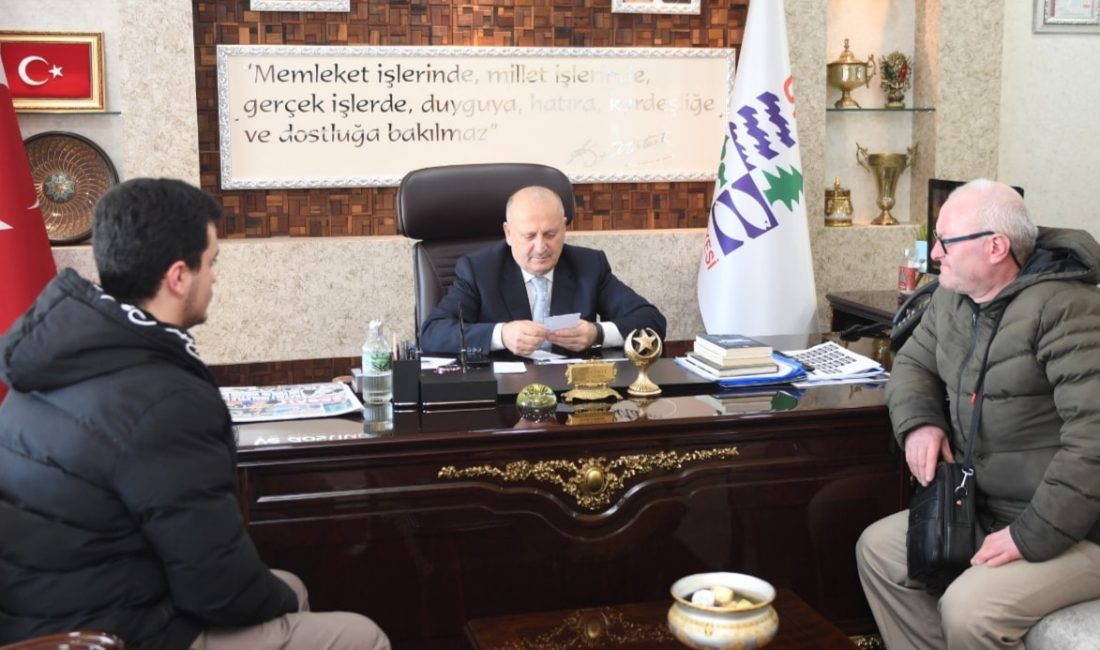 Ünye Belediye Başkanı Hüseyin Tavlı, Halk Günü Etkinliğinde Vatandaşlarla Buluştu