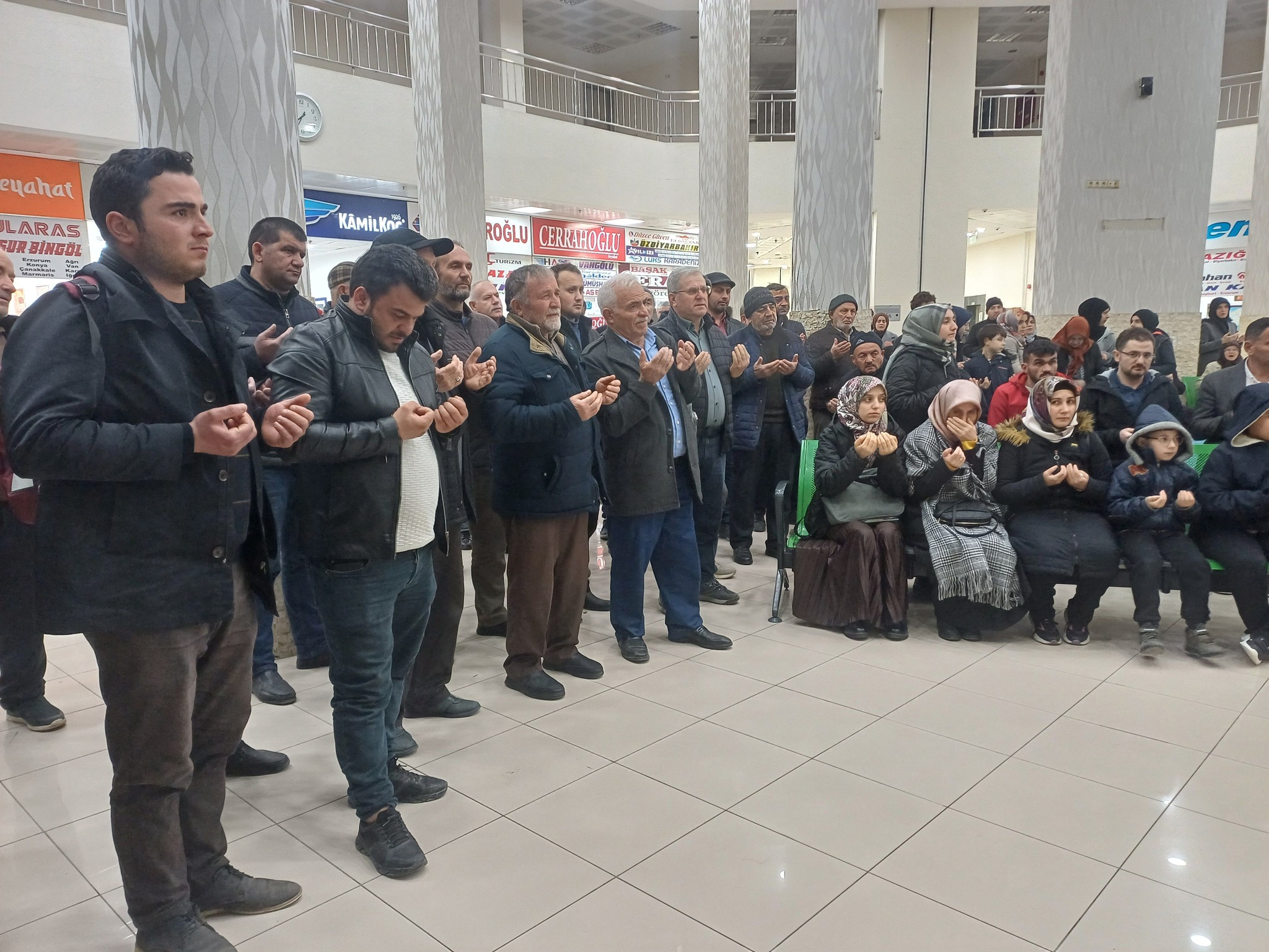 unye den Ramazan Umrecileri Kutsal Topraklara Ugurlandi.jpg3