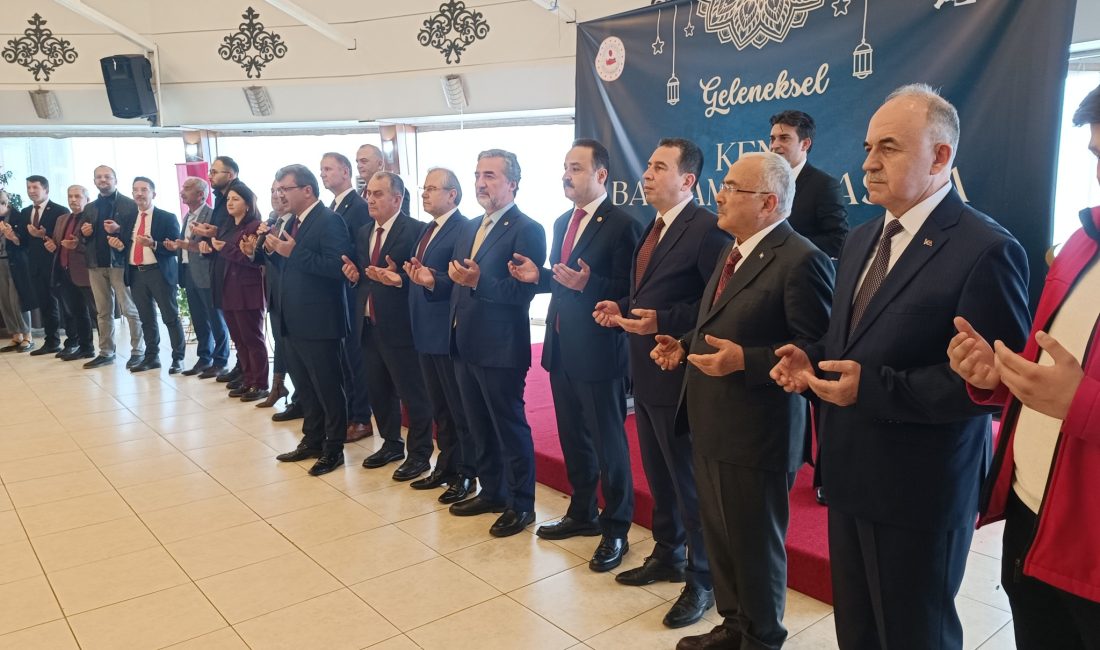 Ünye Belediyesi tarafından düzenlenen Geleneksel Kent Bayramlaşması, Ramazan Bayramı’nın ilk