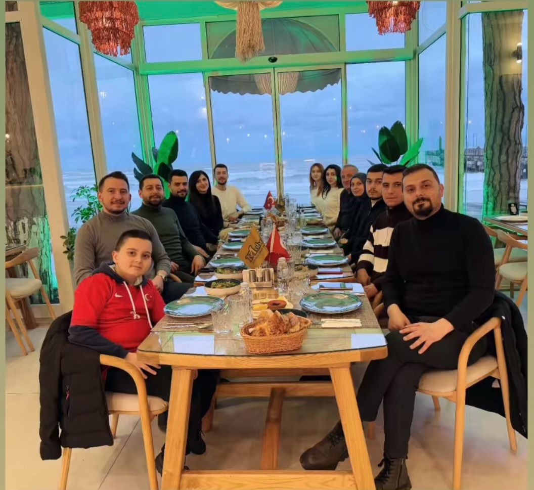 Mabel Emlak Ekibi, İftarda Pine Sea Restoran’ı Tercih Etti! unye mabel pine sea restorant