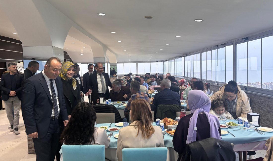 İlçe Milli Eğitim Müdürlüğü personeli, Ramazan ayının manevi atmosferinde bir