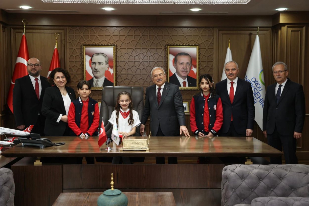 baskan guler koltugunu minik baskan ceren su korkmaz a devretti 1430