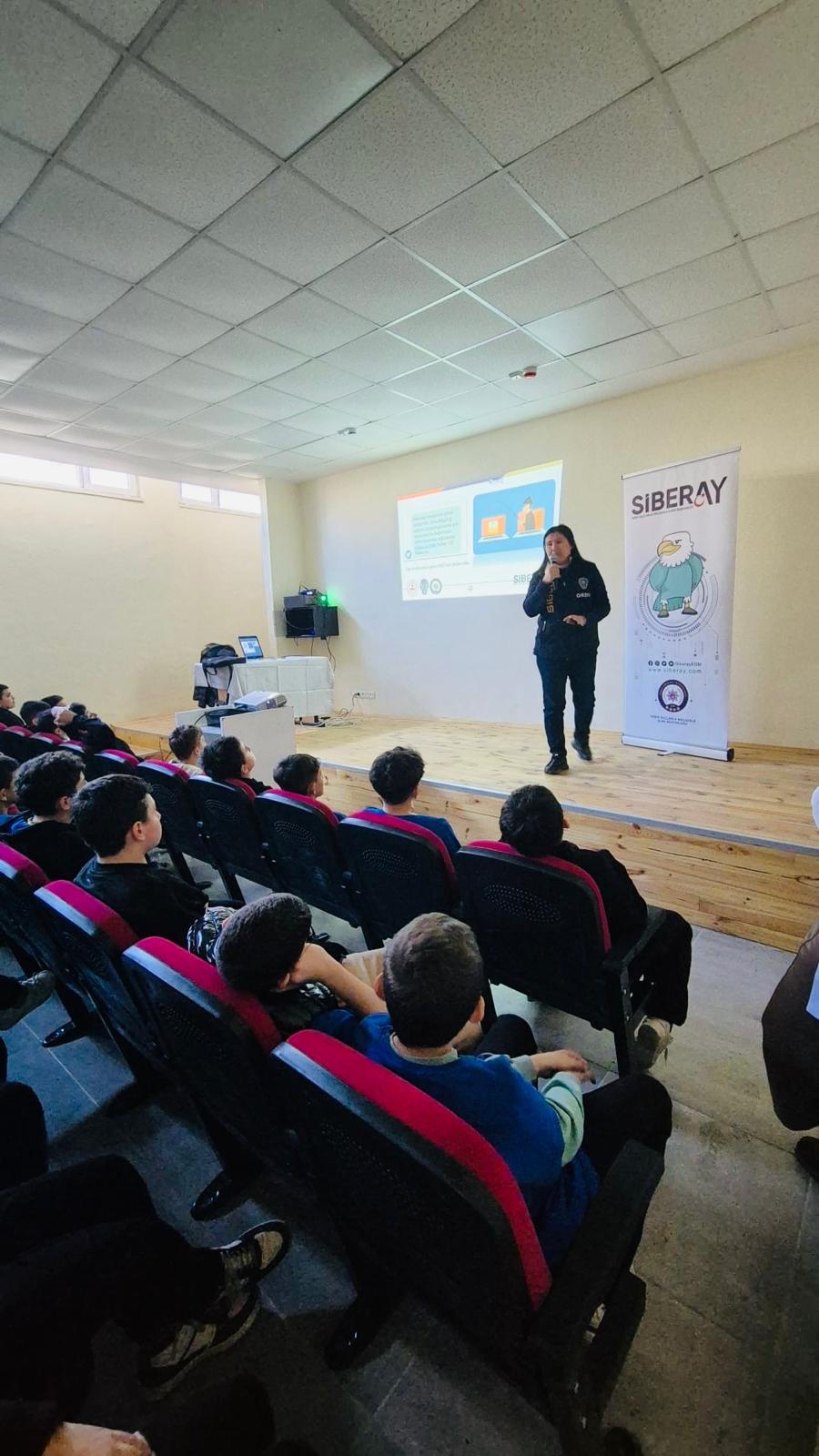 Ordu İl Emniyet Müdürlüğü Siber Suçlarla Mücadele Şube Müdürlüğü ekipleri,