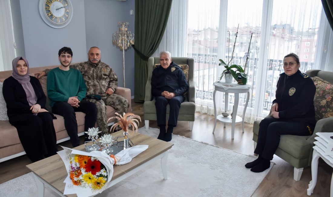 Şehidimiz Akın Bayram Dualarla Anıldı, Ailesine Anlamlı Ziyaret