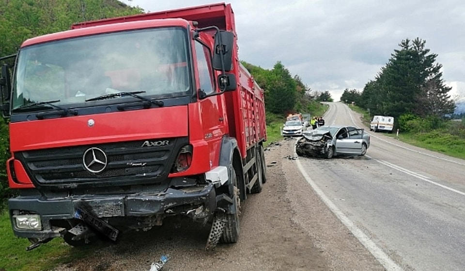 Feci Çarpışma: Ölü Sayısı 2'ye Yükseldi tokat niksar kaza olu sayisi 2