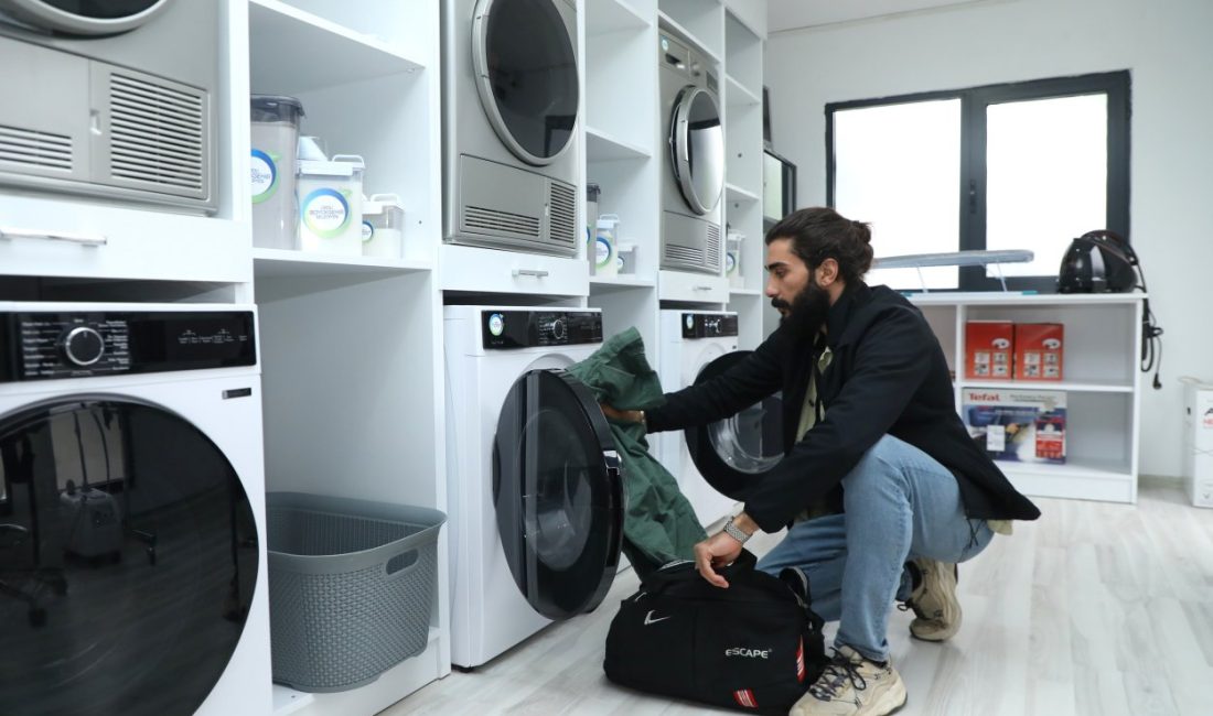 Ordu Üniversitesi öğrencileri, Büyükşehir Belediyesi tarafından şehre kazandırılan Kent Çamaşırhanesinde