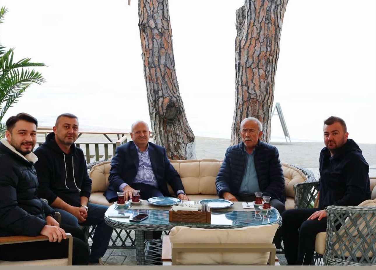 Ünye’nin Yeni Gözde Mekanı Pine Sea Restaurant’a Protokol Ziyareti unye pine sea