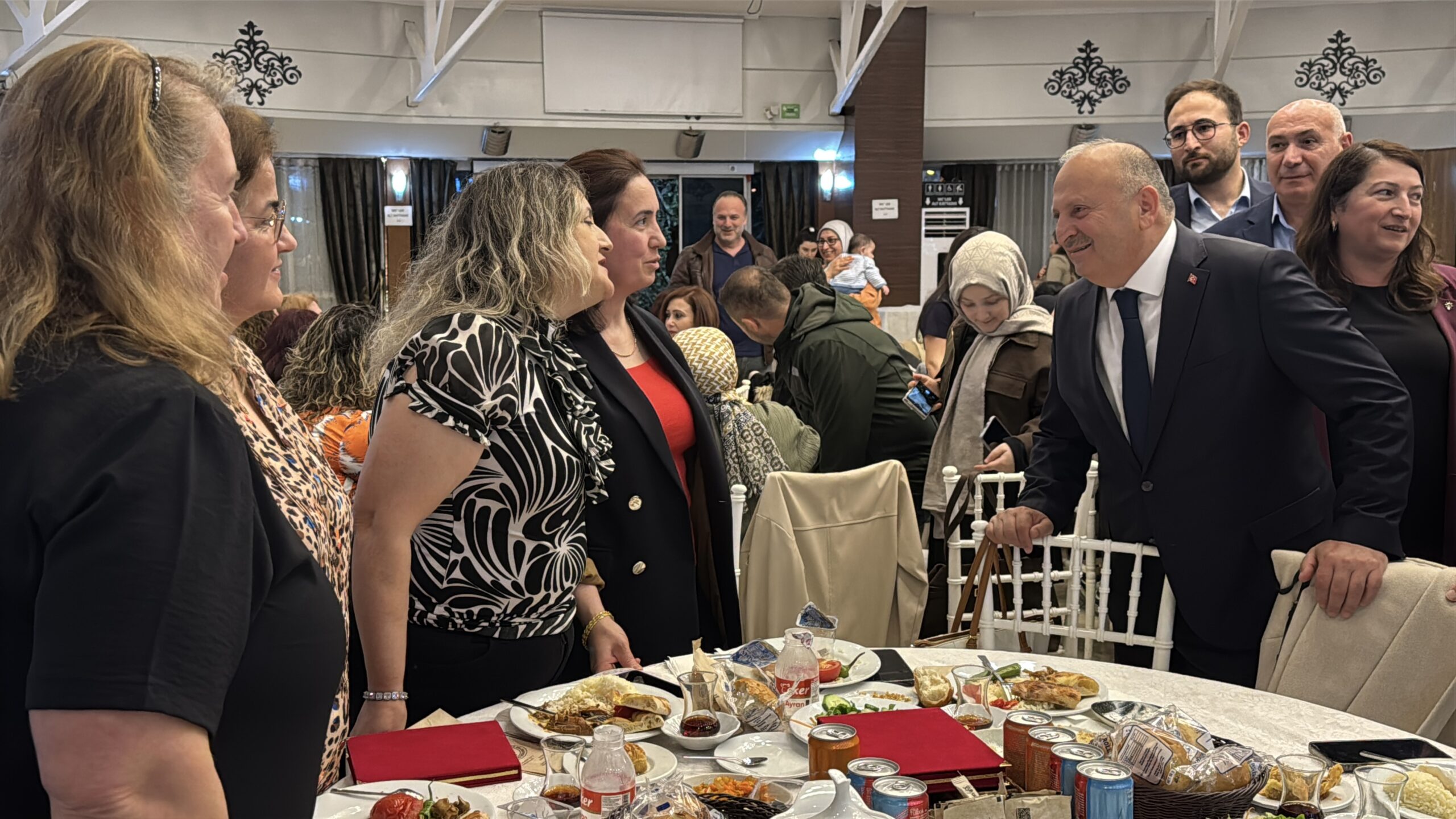 BASKAN TAVLI HEMSIRELERL BULUSTU 18 scaled 1