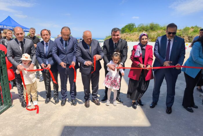Ünye Belediyesi’nden Engelsiz Park UNYE BELEDIYESINDEN OZEL COCUKLARA ENGELSIZ PARK 17 700x470 1